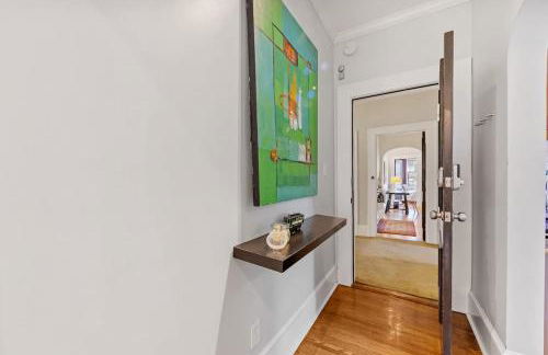 Stylish Myers Park 2 br with Screened Porch - Foto 8