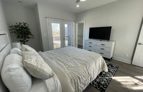 Luxury 4 Bedroom 5 Bath Townhome Downtown Indpls 2226 - Foto 40