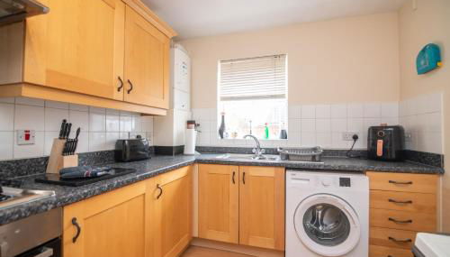 Fantastic 4 bed house with 3 bathrooms in pleasant location - Foto 1