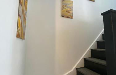 Luxury-Style Retreat in a Quiet Village - Foto 17