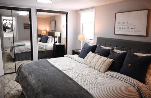 Lake Escape with paddle boards, fire pit & game room - Foto 29