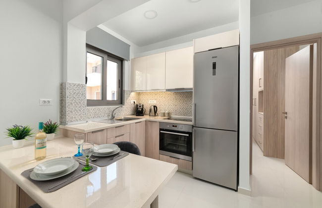 Rhodes Luxury Apartments - Photo 6