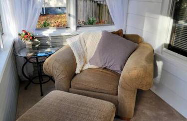 Beautiful Craftsman Style Home w/ Fenced Yard - Foto 28