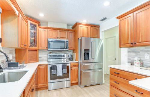 Swim, Golf and Explore Family-Friendly Stuart Gem - Photo 8