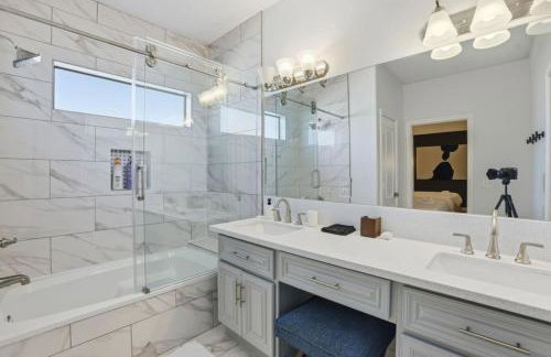 O18A Spacious 3BR Sleeps 10 Two Living Areas Houston - Foto 36