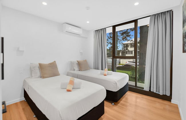 Albatross North Apartments - Photo 11