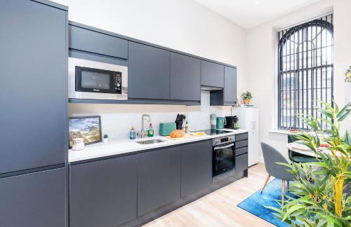 Long Stay Offers, Modern Amenities, Fully Equipped, All Bills Included, Perfect Location, King Size Bed, Fast Wifi - Foto 4