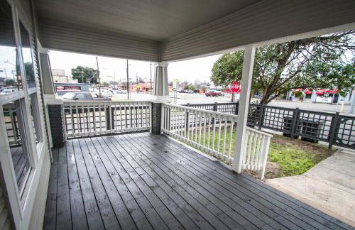 Hackberry St #A Renovated 2BR/2BA Near Downtown - Foto 8