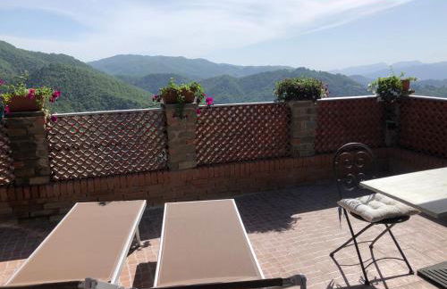 Home Holidays Crasciana, con terrazza vista sulle Alpi Apuane. - Foto 12