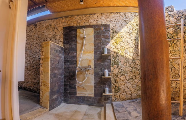 Villa Sari Bumi Menjangan - Photo 28