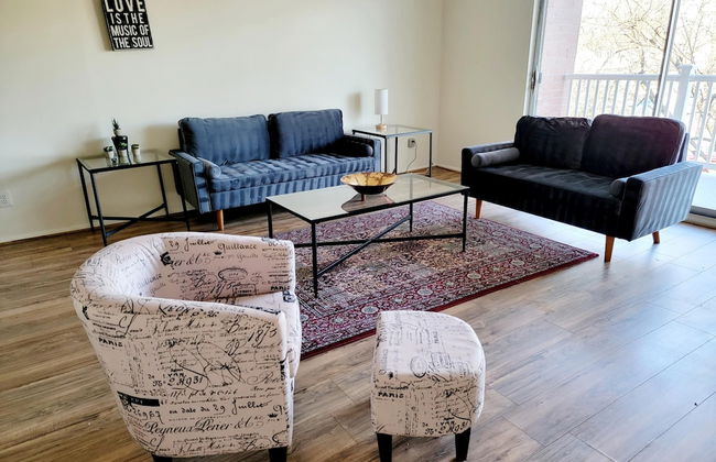 2BR 2B Clean Spacious Great Location - Foto 1