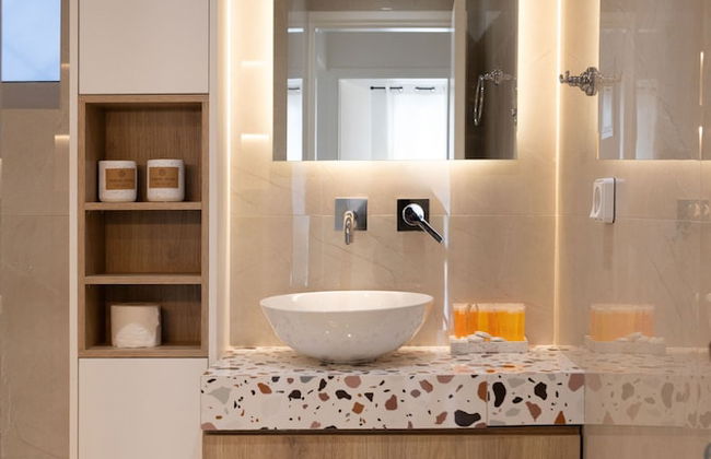 Seaside Elegance Brand New 2BD Luxury Stay - Photo 13