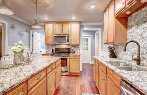 Hideaway Pool Retreat 18 miles from downtown Atlanta - Foto 38