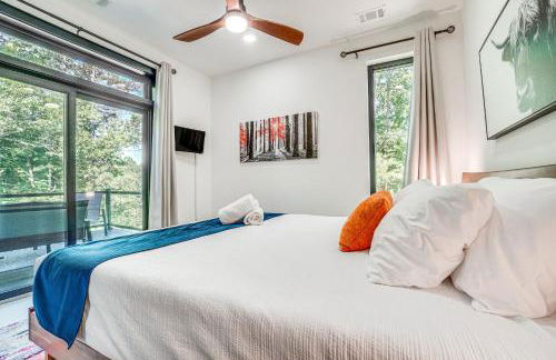 Luxury Modern Home on Golf Course with Game Room! - Foto 12