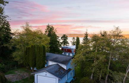 Incredible Water Views, Deck Relaxing Retreat Greenbank Getaway by Avantstay - Foto 68