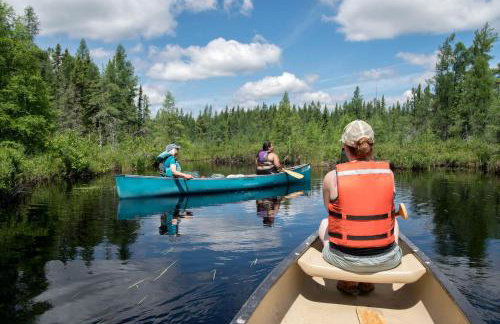 Incredible Guest Suite - Unique Off-Grid Lodging Experience with Sled Dogs in Minnesota - Foto 9