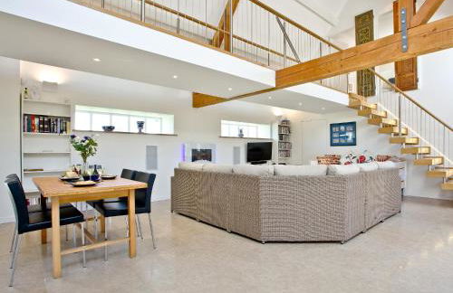 Antells Farm Barn - Photo 2