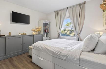 Hot Tub Firepit Deck 10mins to Beach Near Las Olas Middle Terrace Cottage by AvantStay - Foto 33