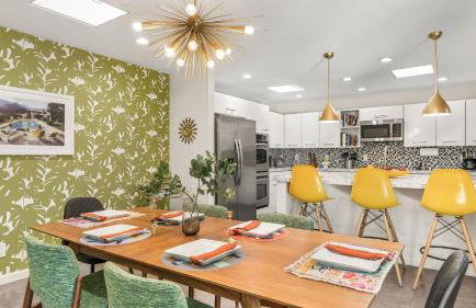 Vibrant Palm Springs Getaway w Pool BBQ Modern Design Taylor House by AvantStay - Foto 13