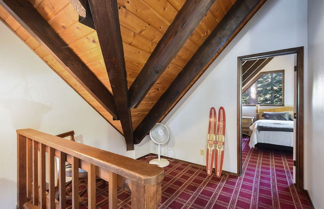 Modern Rustic Retreat - Photo 3