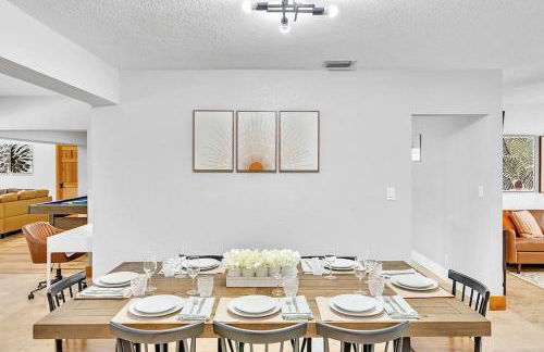 Pool Heat I Firepit and BBQ I 75"TV I Foosball I 581mbps - Foto 8