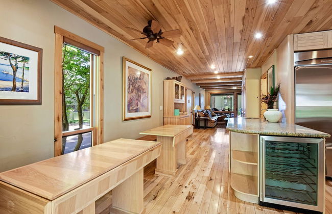 Beachfront Ski Cabin - Photo 10