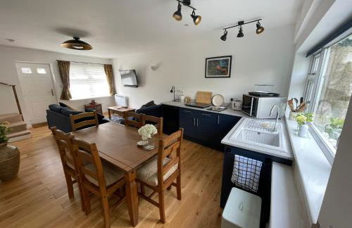 Sompting Village - Close to sea and South Downs - Photo 6