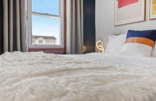 Renovated 6BR 2BA AC home and Game Room - Foto 35