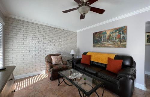 Cute 2 bedroom near LSU - Foto 7