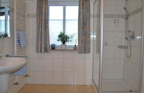 Haus Jorg Sosna Modern Retreat - Foto 13