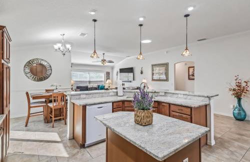 1068 Z4B VILLAGE OF PINE RIDGE by REMAX Premier - Foto 19