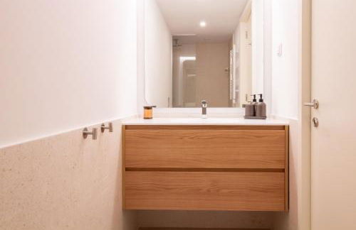 Stylish 2BR in Leça with AC by LovelyStay - Photo 14