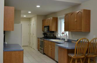 Spacious 2BD near Princeton, Cafes! Family, Backyard, Parking - Photo 27