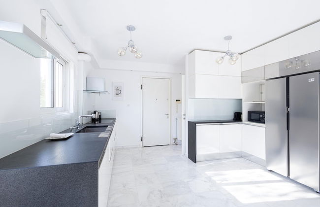 Elegant Coastal Haven Fully Renovated 3-bedroom Apartment - Foto 17