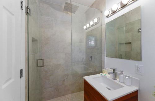 Charming House with Private Pool n Coral Gable - Foto 54