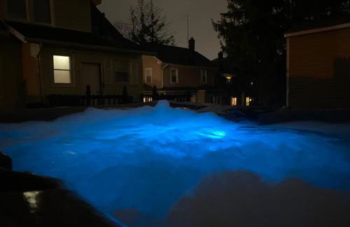 1 Bus Stop To NYC-Hot Tub-EWR Airport-Free Parking - Foto 2