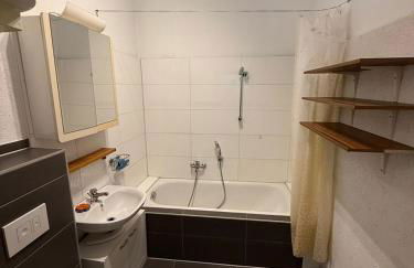 Sanierte Unterkunft in Glauchau Nähe zu VW Werk - Foto 8