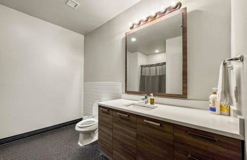 Spacious 222 3bd Sleeps 18 Free Parking - Foto 16