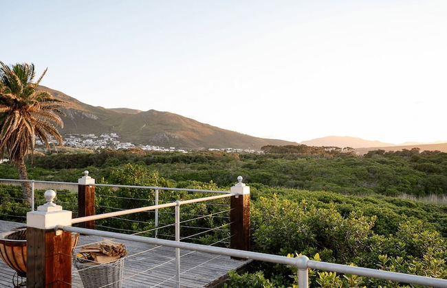 Kennedy's Beach Villa - Photo 39