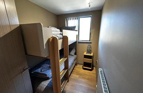 Spacious 3-Bedroom Chalet on Country Estate near Glasgow - sleeps 6 - Photo 5