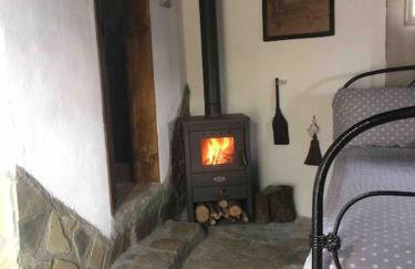 Theisoa.Old Little house in the garden . Andritsaina. - Foto 11