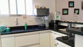 Refúgio Familiar na Enseada Guarujá Condominio Vinä Del Mar AC e Wifi - Foto 2