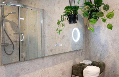 Sandmartin Lodge a lakeshore haven at Pine Lake Resort - Foto 52