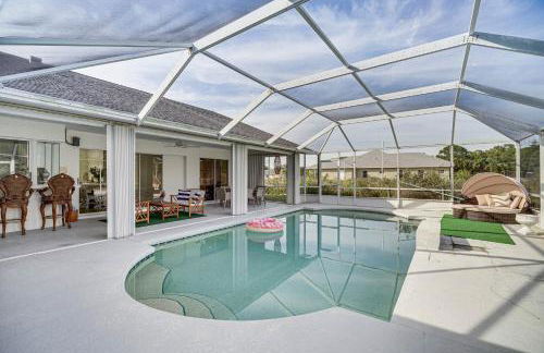 Port St Lucie Canal-Front Home with Heated Pool! - Foto 1