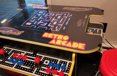 Lakefront Hot Tub Canoes Game Room Wood FP - Foto 34