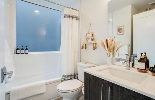 Perch - Urban Reflection 18 - Photo 31