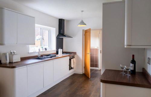 House - Sleeps 10 - Parking - Stn Close - Foto 33