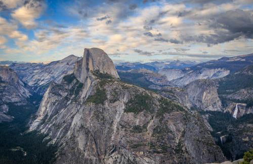 Mariposa Grove Creekside Retreat - To be featured on STAYCATION on the Destination Channel in 2026! - Foto 32