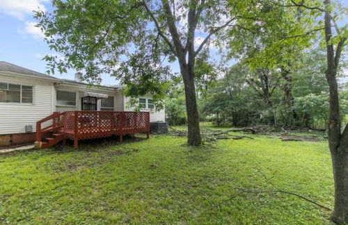 10 Mins to Legion Field Stadium- Blushing Bungalow - Foto 44