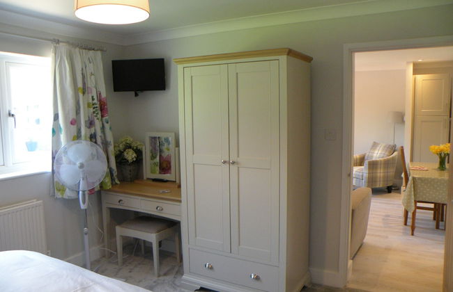 Woodfield House - Photo 8